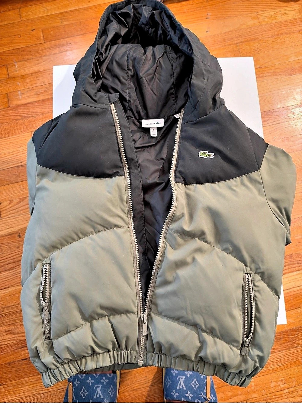 Lacoste Boys Colourblock Puffer Jacket Green & Black and shoes set